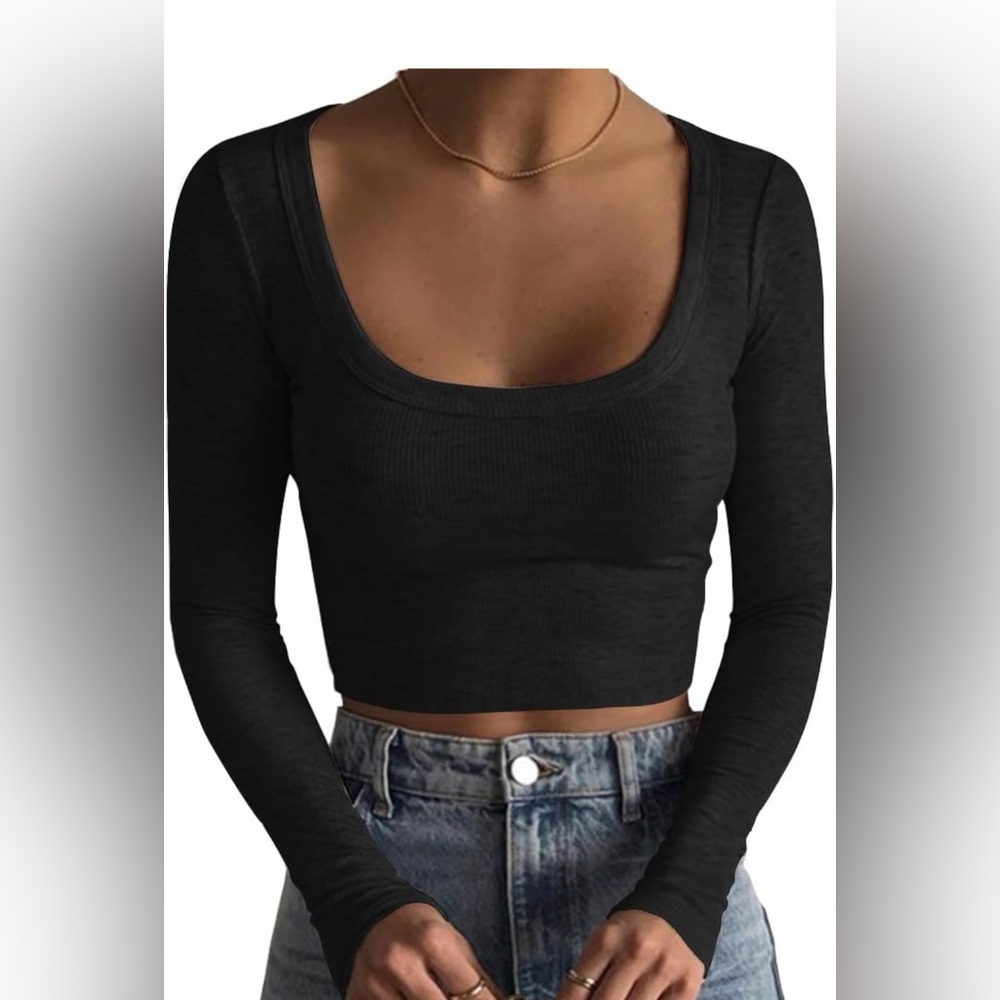 NWOT - Women's Ribbed Long Sleeve Tee